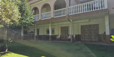 Casa en venta en Avenida de la Constitución, Arenas de San Pedro de 1.100.000 €