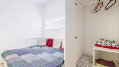 Piso en alquiler en El Raval - Imagen 2