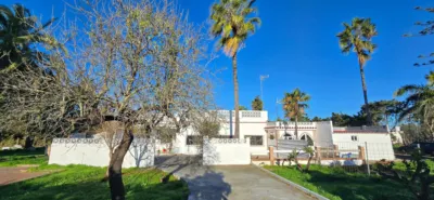 House on Camino los Cabales Street, Pago Teigo photo 2