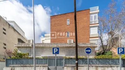 Chalet en venta en Calle de Francisco Suárez, Nueva España (Distrito Chamartín. Madrid Capital) de 1.450.000 €