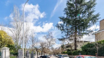 Chalet en venta en Calle de Francisco Suárez, Nueva España (Distrito Chamartín. Madrid Capital) de 1.450.000 €