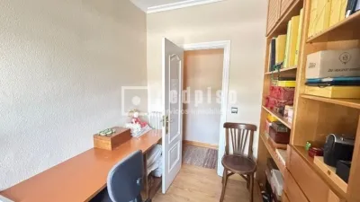 Chalet en venta en Calle de los Lirios, Hispanoamérica (Distrito Chamartín. Madrid Capital) de 1.350.000 €