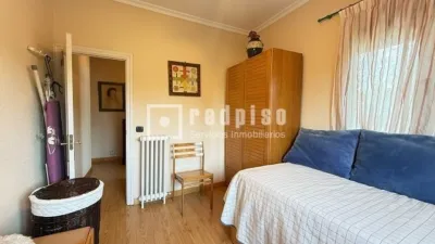 Chalet en venta en Calle de los Lirios, Hispanoamérica (Distrito Chamartín. Madrid Capital) de 1.350.000 €