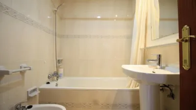 Estudio en alquiler en Nueva España, Nueva España (Distrito Chamartín. Madrid Capital) de 1.200 €<span>/mes</span>