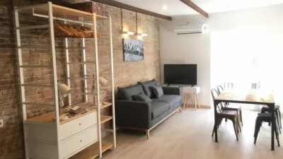 Estudio en alquiler en El Raval - Imagen 2