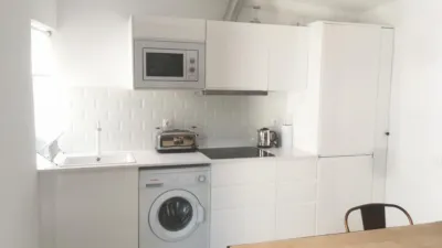 Estudio en alquiler en El Raval - Imagen 12