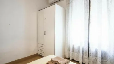 Piso en alquiler en El Raval - Imagen 4