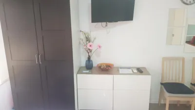 Estudio en alquiler en Montolivet, Montolivet (Distrito Quatre Carreres. València Capital) de 1.400 €<span>/mes</span>