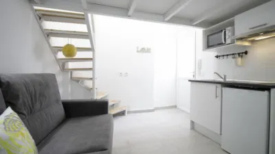 Estudio en alquiler en Zofío - Imagen 2