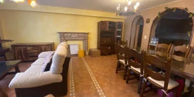 Casa en venta en Noia, Noia de 265.000 €