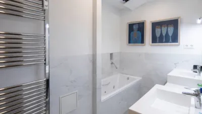 Apartment on Paseo de la Castellana photo 14