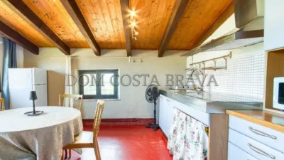 Rustic house on Pla de Tapioles Street photo 18