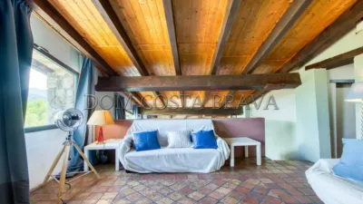 Rustic house on Pla de Tapioles Street photo 22