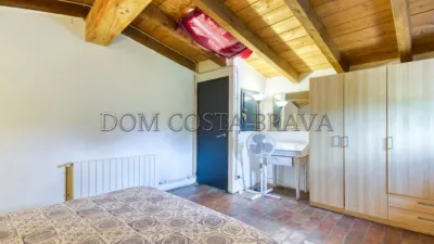 Rustic house on Pla de Tapioles Street photo 28