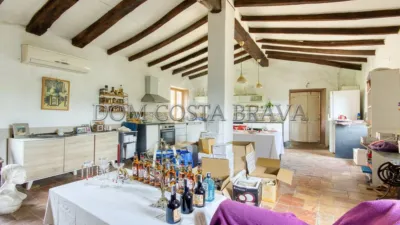 Rustic house on Pla de Tapioles Street photo 36