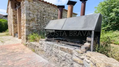 Rustic house on Pla de Tapioles Street photo 7