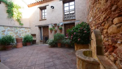 Rustic house on Calle Roma photo 2
