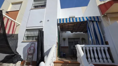 Semi-detached house on Padre Fernando Trejo Street photo 18