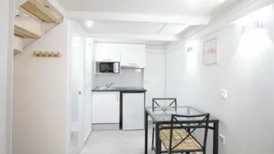 Estudio en alquiler en Pradolongo - Imagen 10