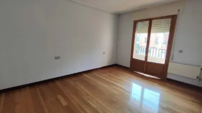 Apartment in San Adrián photo 4