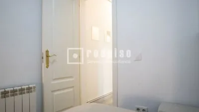Apartment on Calle de San Hermenegildo photo 11