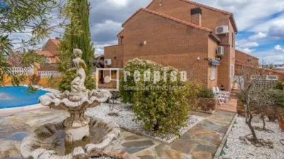 Chalet en venta en Arroyomolinos, Zona de - Casco Antiguo La Dehesa los Monteros, Zona de las Cárcavas-Arroyo del Bosque (Arroyomolinos) de 699.000 €