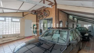 Chalet en venta en Arroyomolinos, Zona de - Casco Antiguo La Dehesa los Monteros, Zona de las Cárcavas-Arroyo del Bosque (Arroyomolinos) de 699.000 €