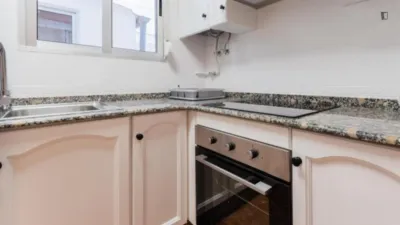 Piso en alquiler en Nou Moles - Imagen 4