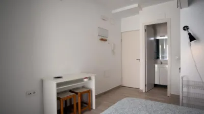 Estudio en alquiler en Zofío - Imagen 3