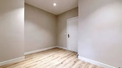 Apartment on Calle de Rodríguez Arias photo 12