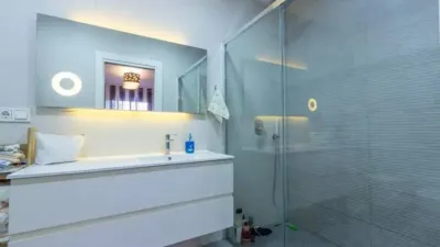 Penthouse in University Area photo 24