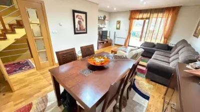 Semi-new detached house in Coles (Capital) photo 4
