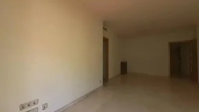 Flat in Sabadell photo 2
