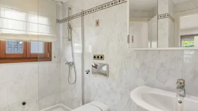 Chalet in Estepona photo 25