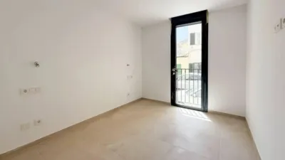 Apartment on Carrer de Frida Kahlo photo 10