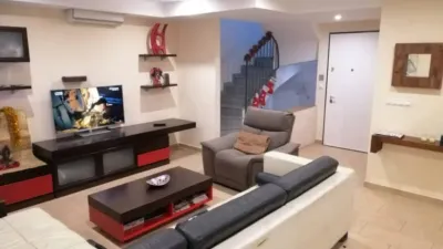 Semi-detached house in L'Alfàs del Pi photo 2