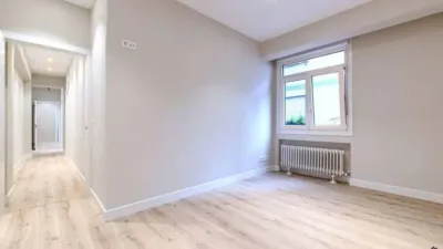 Apartment on Calle de Rodríguez Arias photo 20