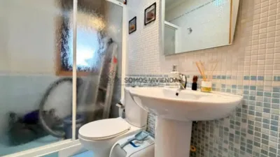 Semi-new detached house in Coles (Capital) photo 10