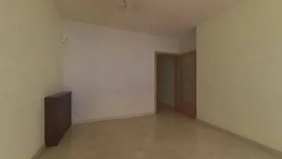Flat in Sabadell photo 4