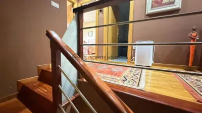 Semi-new detached house in Coles (Capital) photo 14