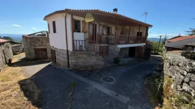 Chalet in Nogueira de Ramuín photo 2
