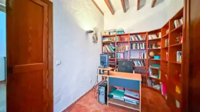 Chalet on Carrer de Bonaire photo 10