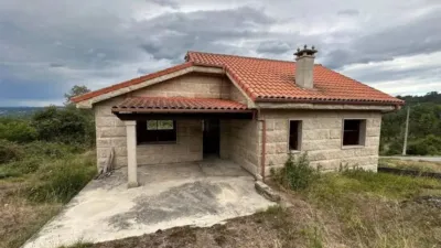 Chalet in Nogueira de Ramuín photo 4