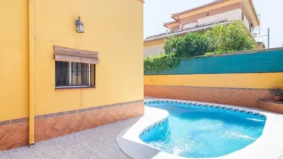 Chalet en calle de Oropéndola photo 8