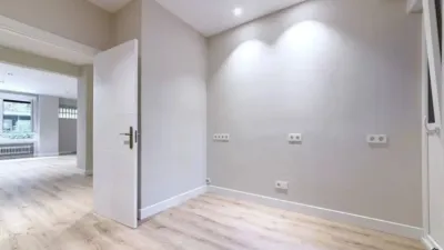 Apartment on Calle de Rodríguez Arias photo 10