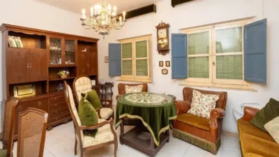 Chalet on Calle de Cristóbal Colón photo 6
