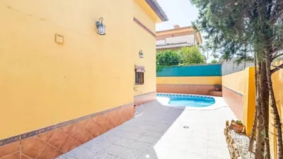 Chalet en calle de Oropéndola photo 9