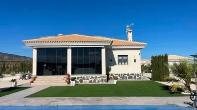 Chalet in Camarillas photo 14