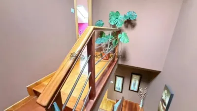 Semi-new detached house in Coles (Capital) photo 28