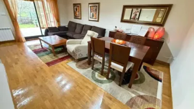 Semi-new detached house in Coles (Capital) photo 5